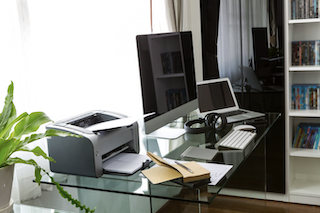 Les accessoires incontournables pour booster votre bureau