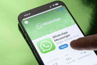 Vos conversations WhatsApp & Messenger sont-elles secrètes ? Protégez vos messages ! 🔒